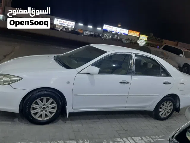 2004 تويوتا كامري LE