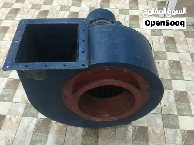 عدة مطعم سناك وشاورما كاملة بحالة جيدة
