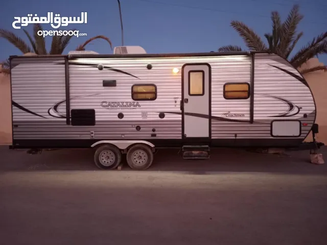 كرفانه / بيت متنقل فخم وحديث من نوع كاتالينا (Catalina) موديل 2016 مستورد من أمريكا بحالة ممتازة