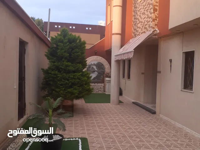 380m2 More than 6 bedrooms Villa for Sale in Tripoli Al-Bivio