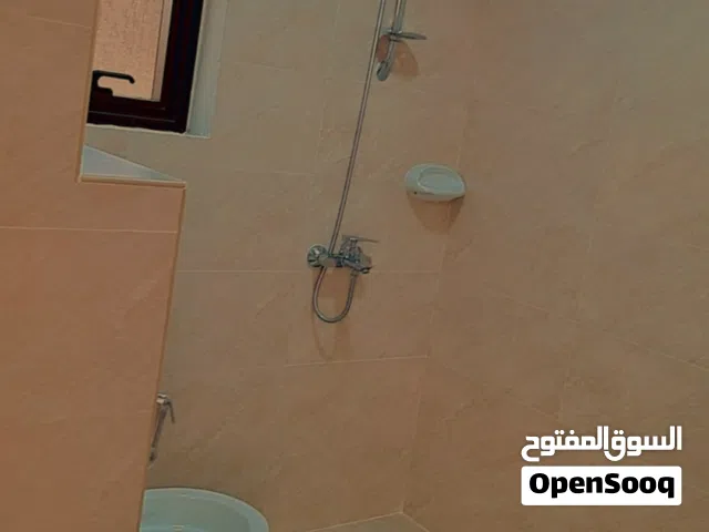 شقة فاخرة قرب المطار مواصفات روعة