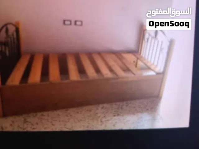 سرير فردي مستعمل