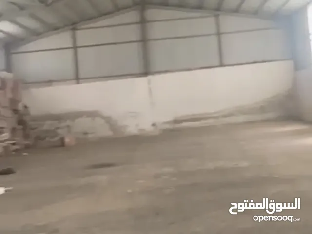 مخزن للبيع في منطقة الحرة 500 متر
