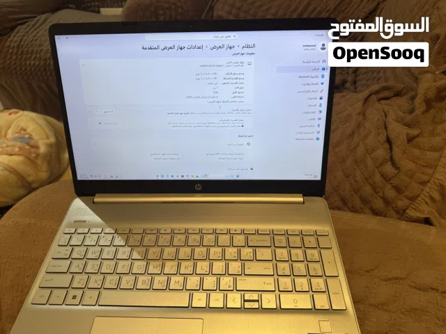 Core i5-1 135G7 15.6