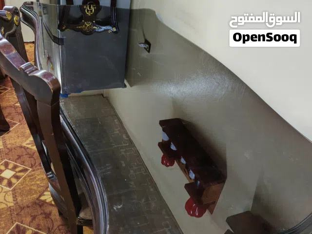 طاولة سفره مع مقاعد عدد 6