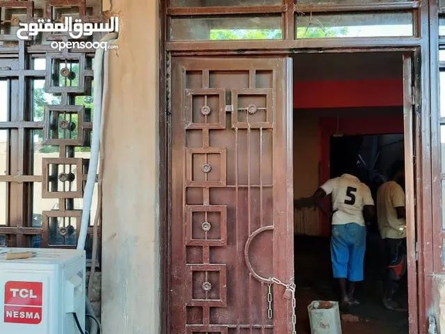 بيت للبيع في الحلفايا مربع 5 اساس 3 طوابق