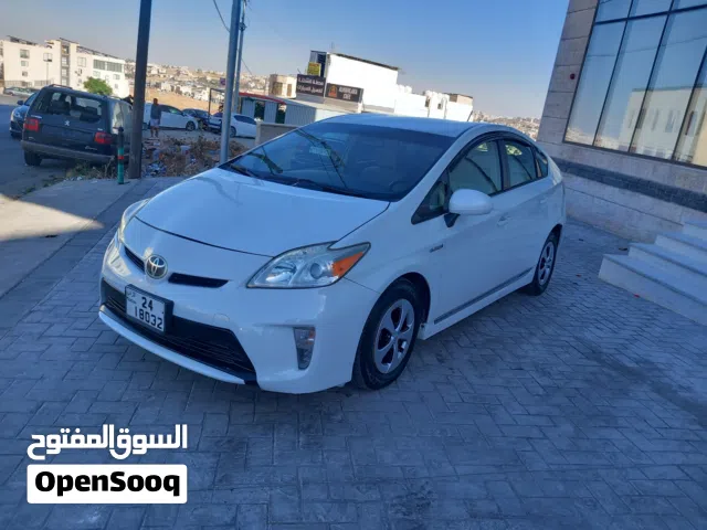 2015 تويوتا بريوس Prius