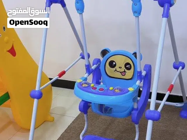 مرجوحة نظيفه  مال اطفال وكرسي طعام