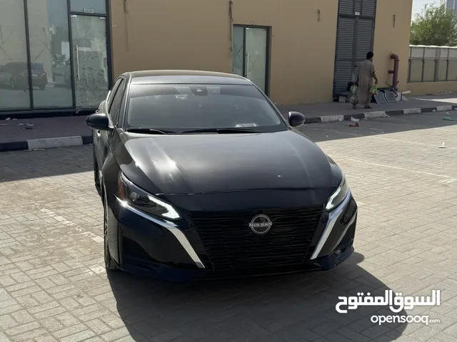 للبيع نيسان التيما الموديل 2025 فئة SV