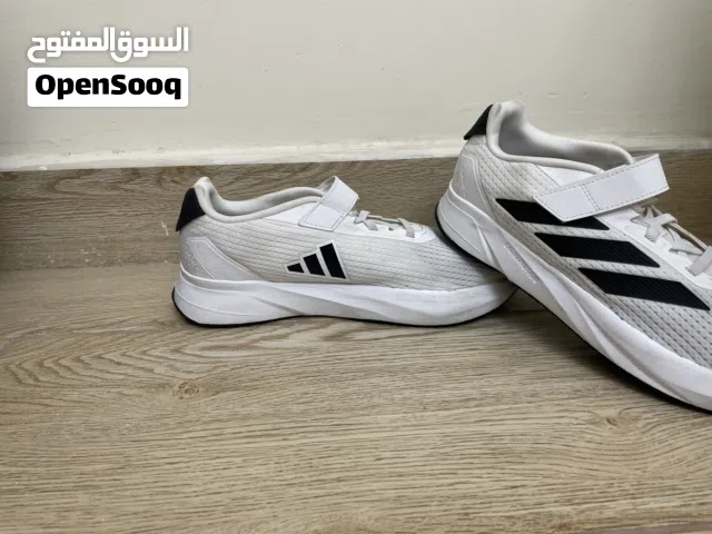Boys Athletic Shoes in Sharjah