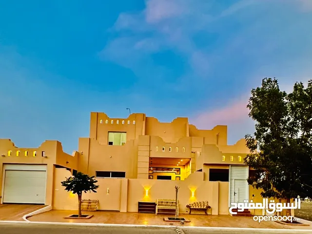 615 m2 More than 6 bedrooms Townhouse for Sale in Al Sharqiya Ibra