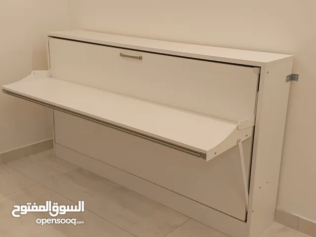 تخت مفرد للبيع بسعر مغري