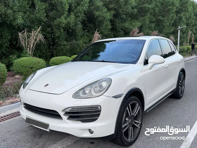 PORSCHE CAYENNE S V8 2012
