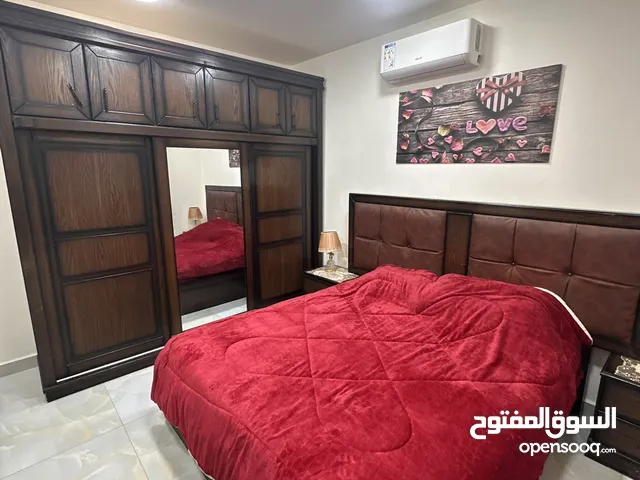 شقه للبيع اول هندسي تاسعه جمعيات شارع الرئيسي السكه م 91 متر اكمل المنشور في الاسفل