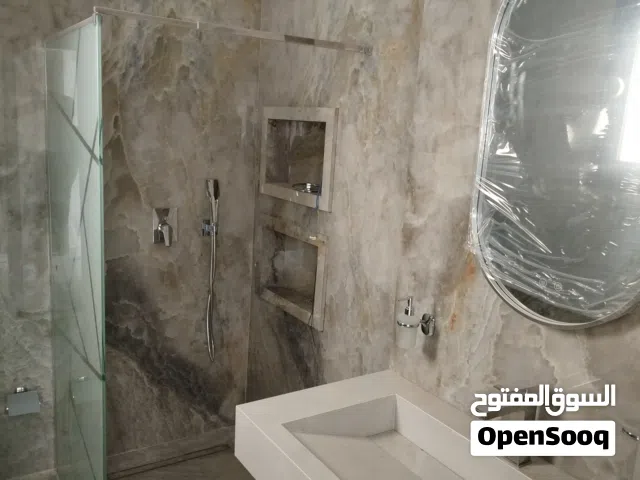 اسطا سباكه في سوق الجمعه