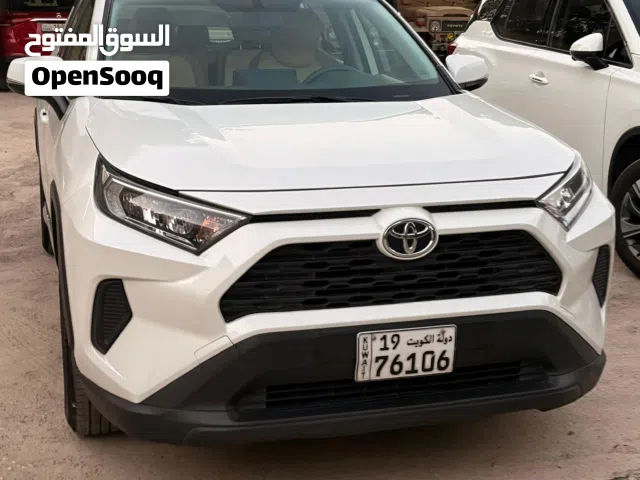 2021 تويوتا راف فور Standard