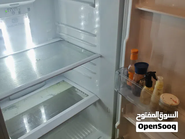 ثلاجة ماركة LG للبيع