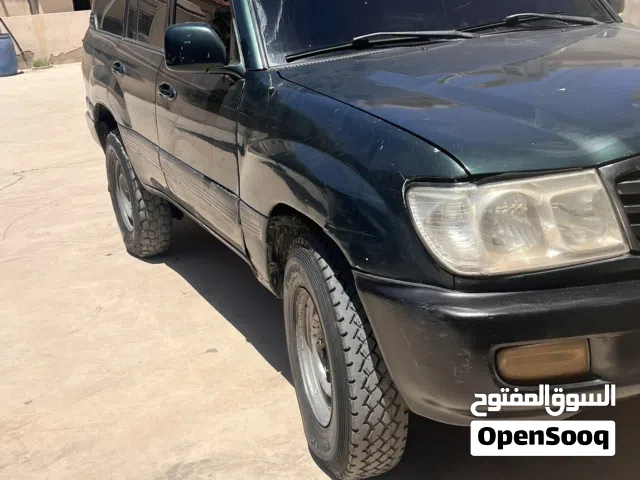 2004 تويوتا لاند كروزر GXR