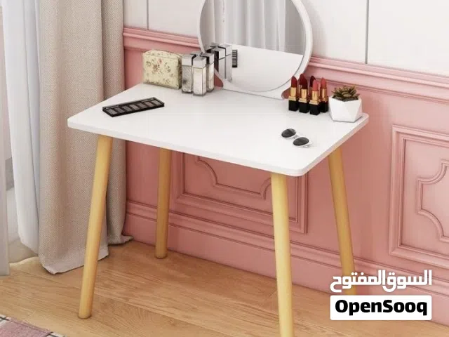 ميز مراية ابيض