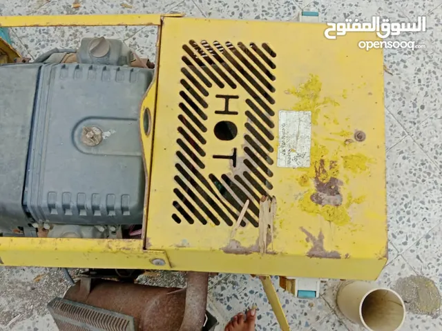 مولد كهرباء ياباني مستخذم بترول