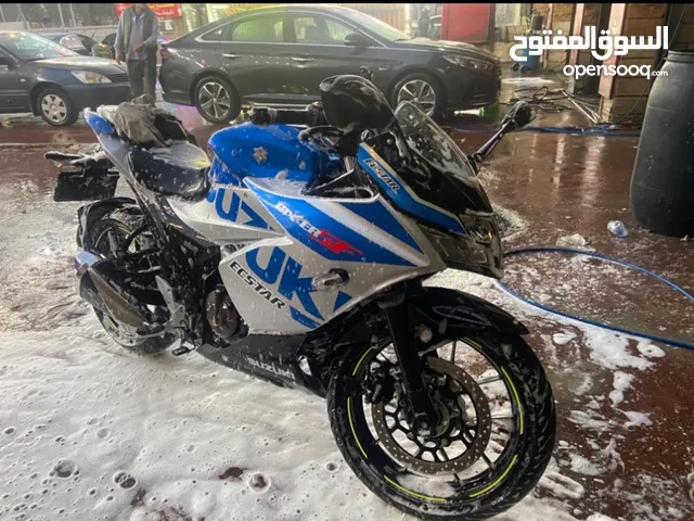 سوزوكي جكسر gixxer 250