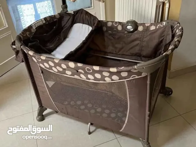 سرير بنطوي