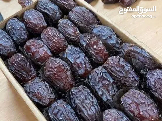 تمور المدينه المنوره بجوده عاليه وأنواع مختلفه بسعر مناسب للجميع