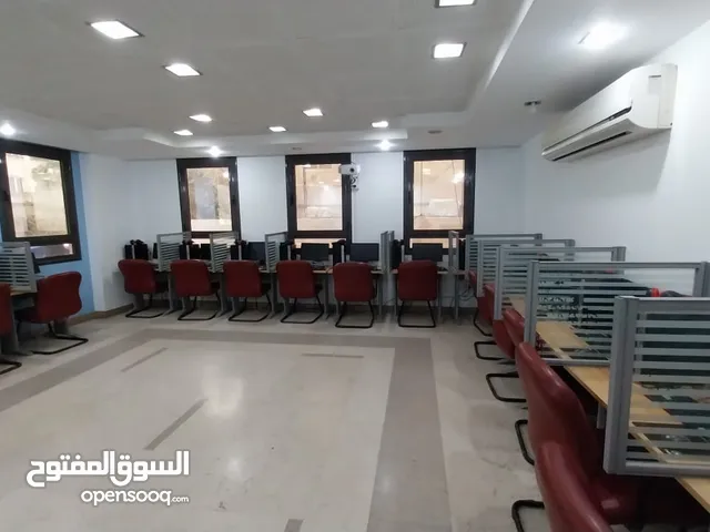 للبيع عقار 625 م بالمنطقة الثامنة قريب من السراج مول