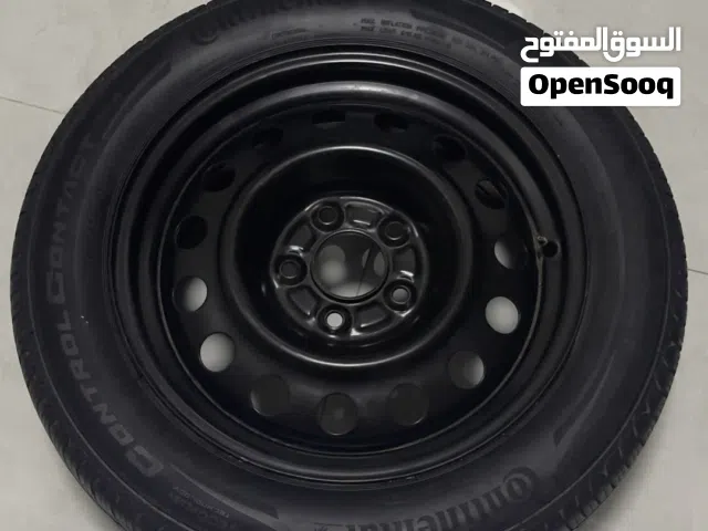 للبيع رنج مع تاير جديد مقاس 205.55.16