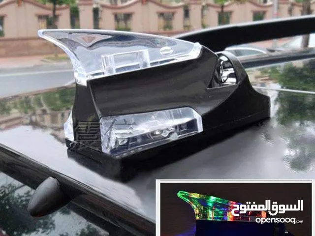 أضواء تعمل بالرياح على شكل زعنفة قرش Wind Powered Shark Fin LED Light