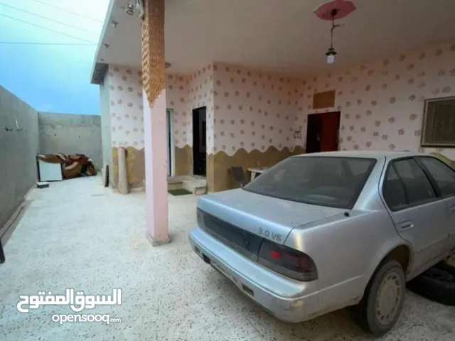 220 m2 3 Bedrooms Townhouse for Sale in Tripoli Wadi Al-Rabi