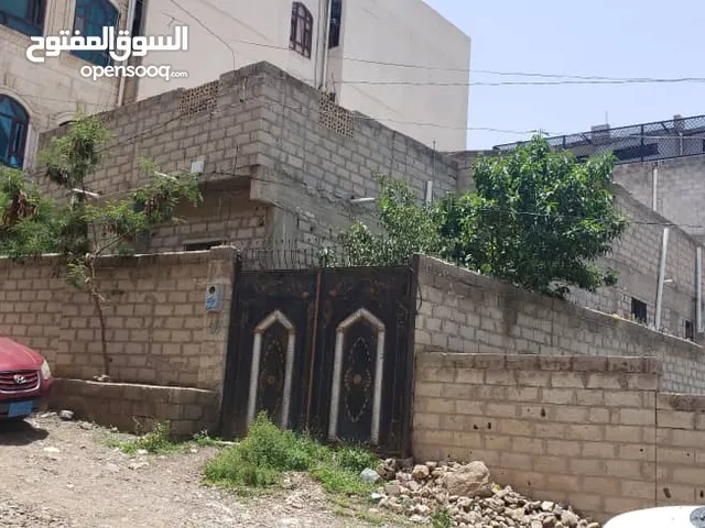 5 m2 3 Bedrooms Townhouse for Sale in Sana'a Sa'wan