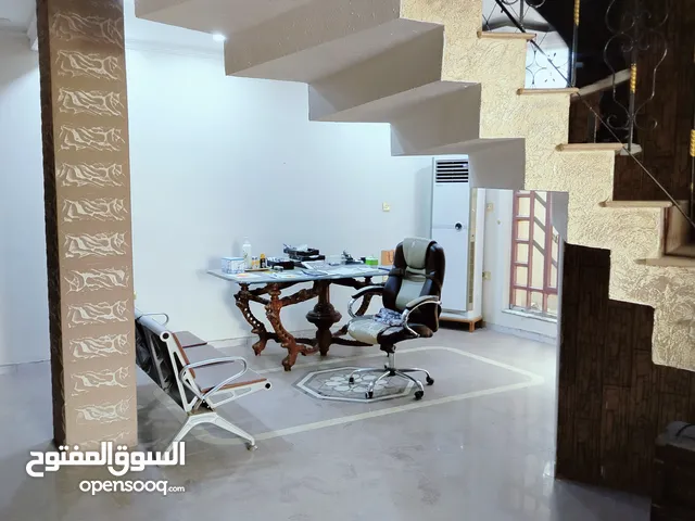 بيت الايجار العباسيه 3طوابق