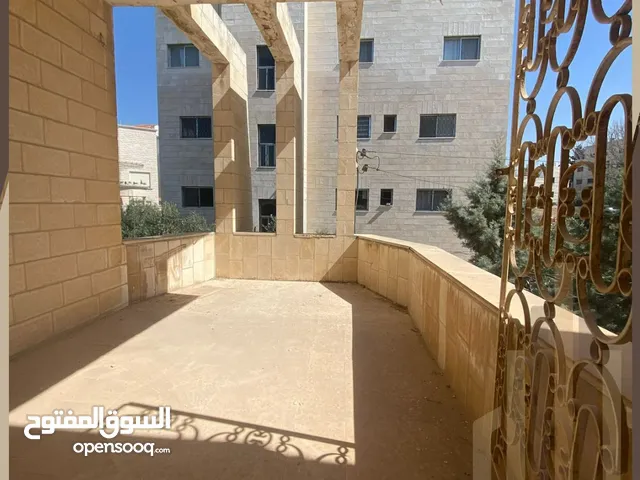 720 m2 More than 6 bedrooms Villa for Sale in Amman Jubaiha