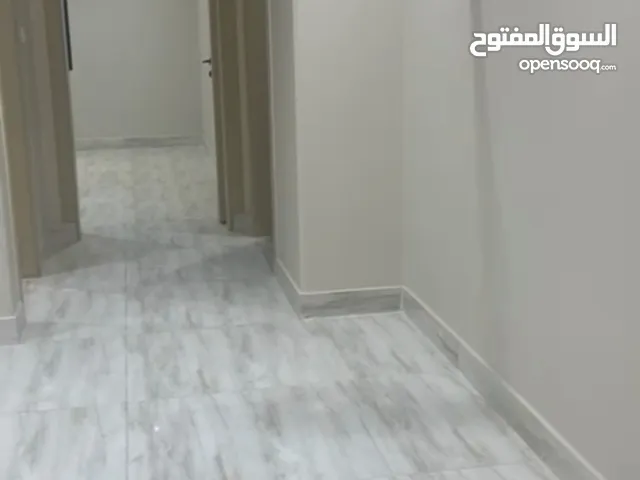 170 m2 5 Bedrooms Apartments for Rent in Jeddah Hai Al-Tayseer