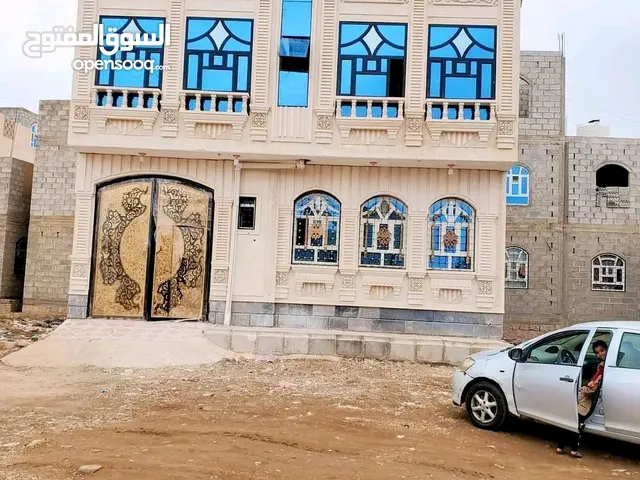 99 m2 More than 6 bedrooms Townhouse for Sale in Sana'a Al Hashishiyah