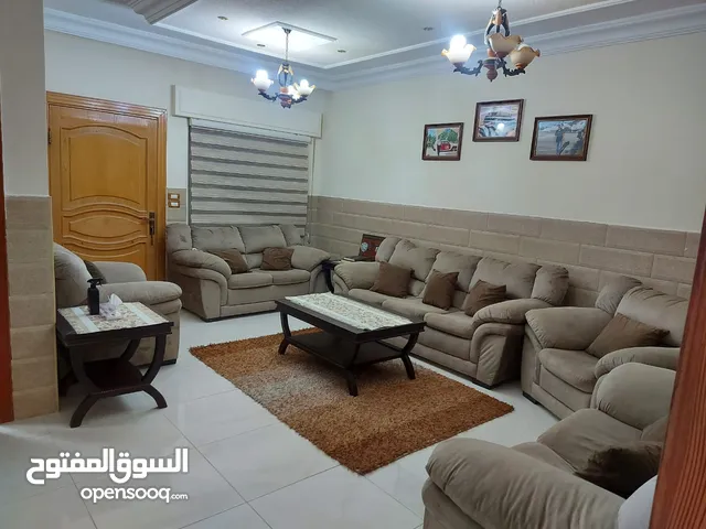 200 m2 5 Bedrooms Apartments for Rent in Amman Abu Nsair