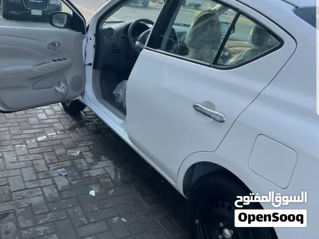 Used Nissan Sunny in Basra