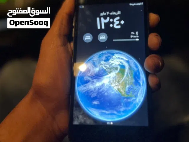 Iphone 8+.  64GB محلي