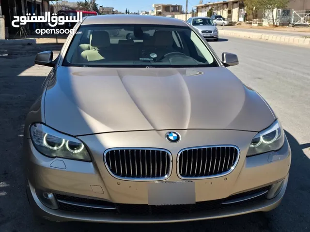 BMW 523i    موديل 2011