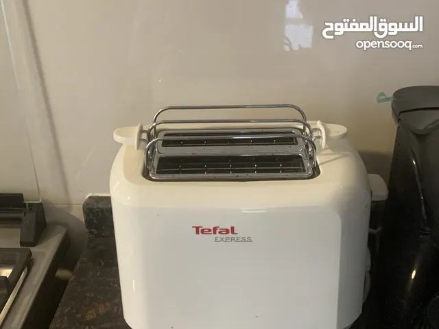 Kitchen goods in excellent shape a need condition