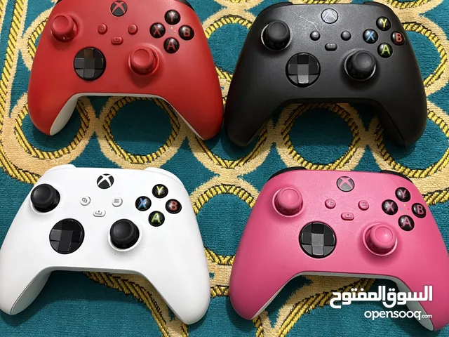 للبيع يدات تحكم اكس بوكس سيريس بالبطاريه او بدون البطاريه