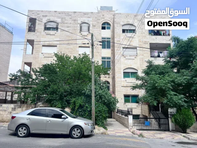 للايجار شقه سكن طلاب في طبربور تقع  بين الجامعه الاسلاميه و السوق التجاري