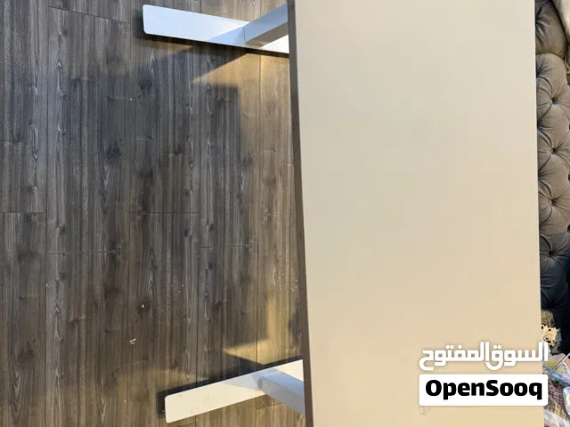 طاوله بيسي / سوني
