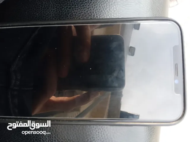 ايفون xs 64 جيجاوارد امريكي مغير شاشه اصليه وبطاريه ب120 دينار مع كفر وشاحن