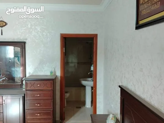 شقة في بيتونيا