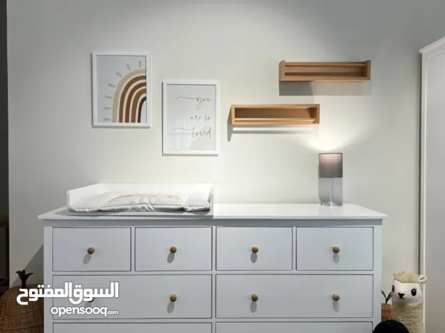 دراور أطفال 8 أدراج  تصميم أنيق ومناسب لطاولة تغيير