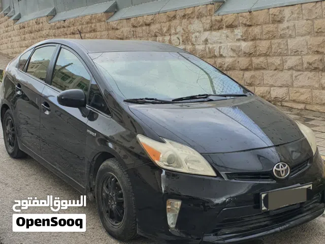 2014 تويوتا بريوس Prius
