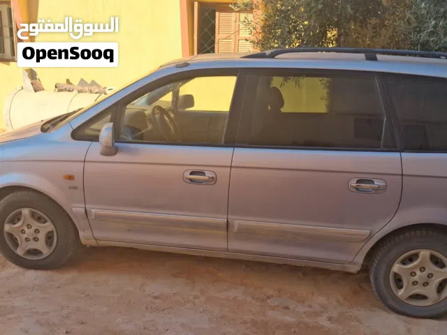 2004 هيونداي تراجيت