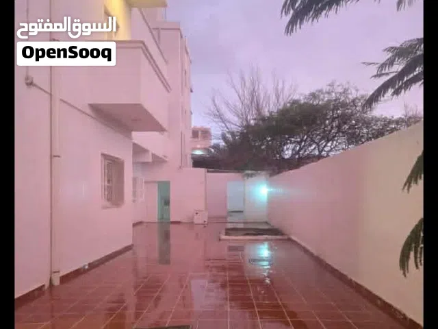 فيلا استثماريه للايجار طريق الشط